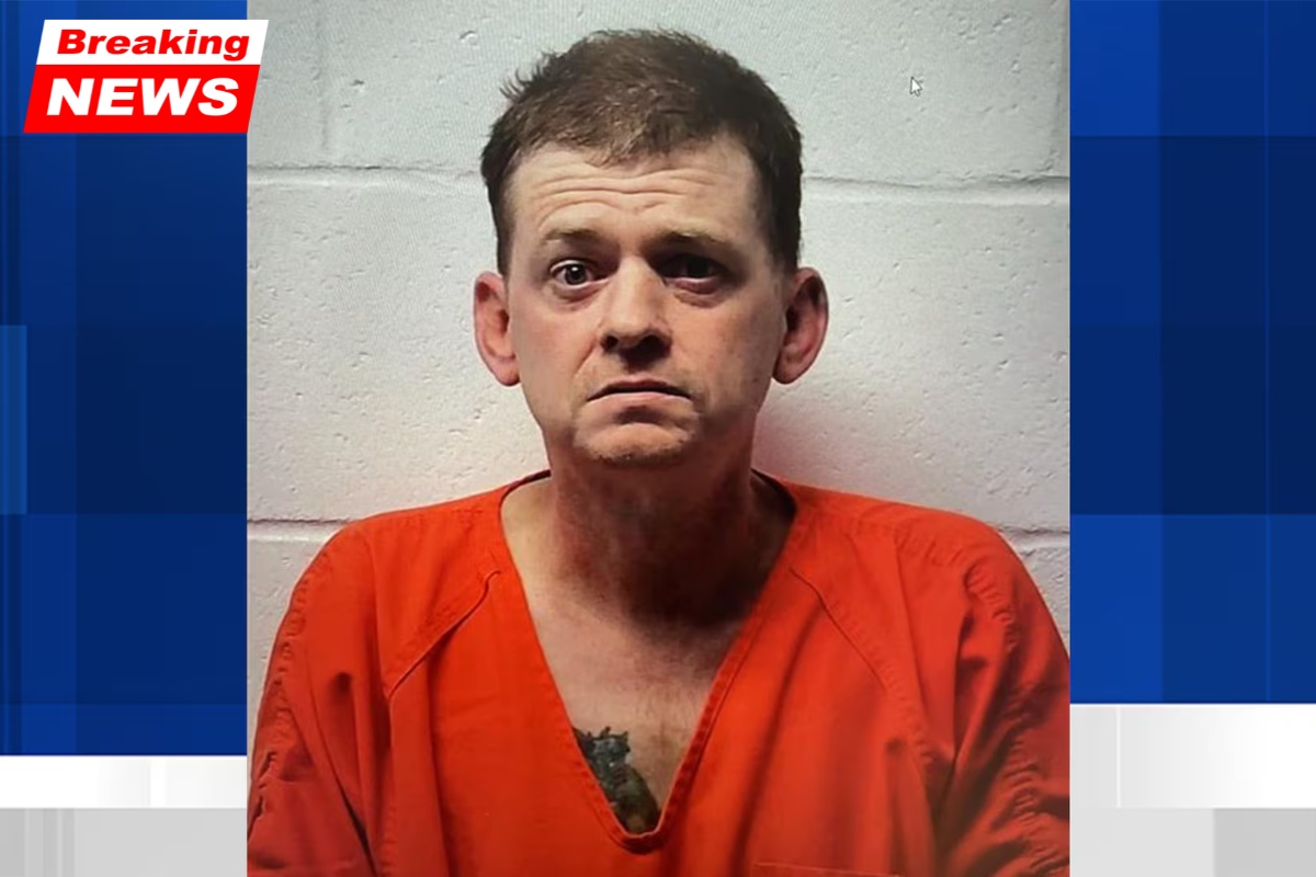 A man was hospitalized and a suspect was apprehended following a stabbing incident in Ada