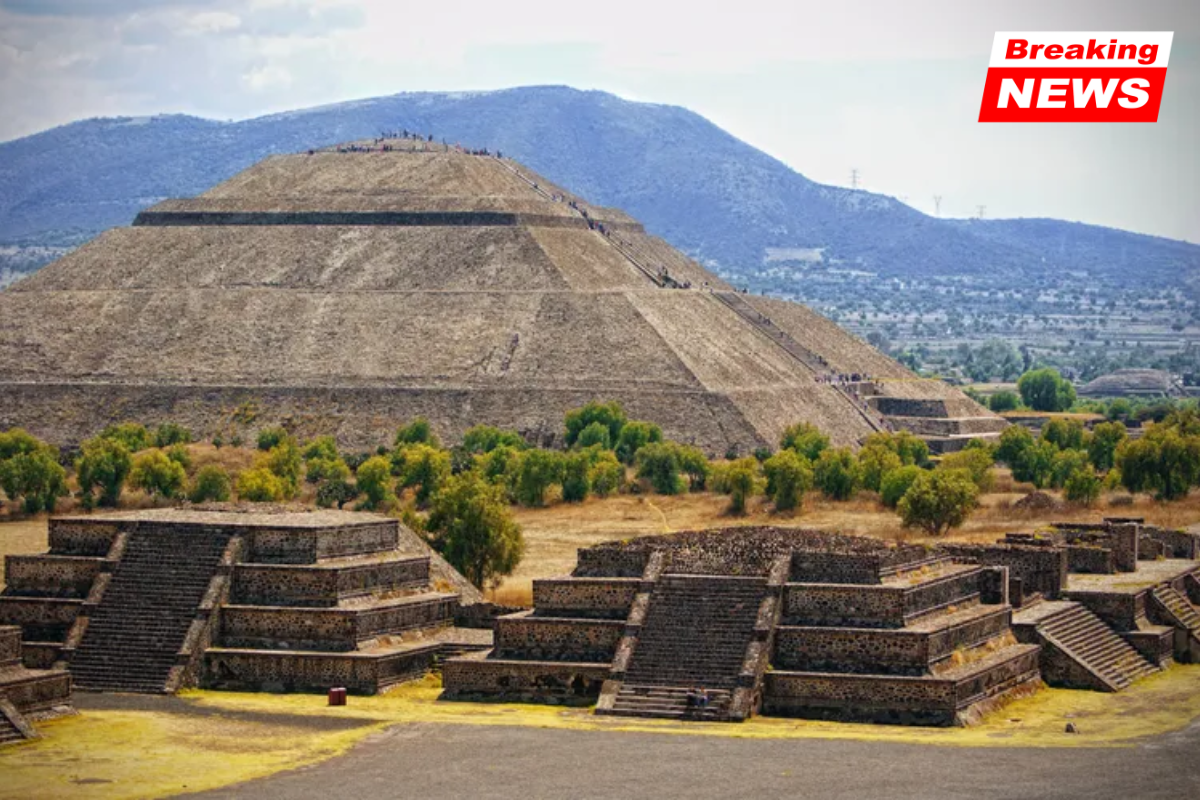 A tourist was killed by a gunman at Mexico's Teotihuacan Pyramids