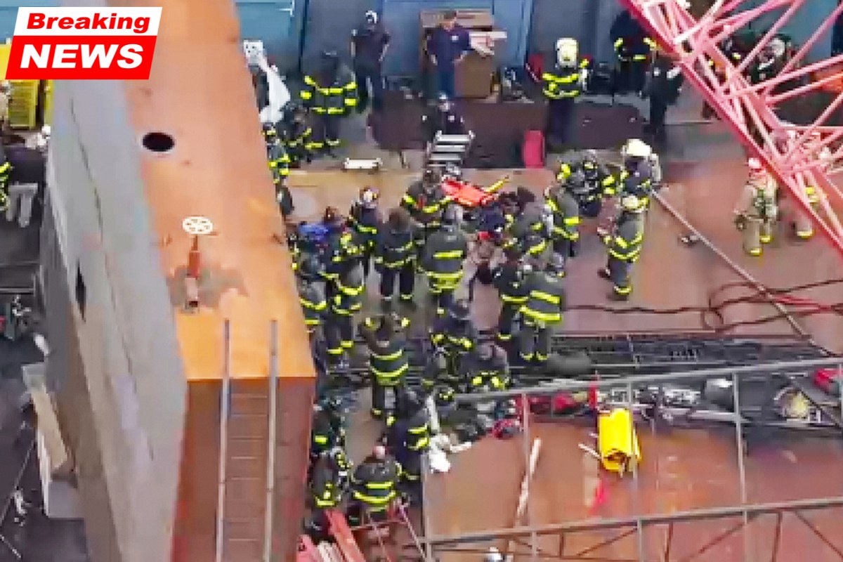 A "major" shipyard explosion in Staten Island claimed at least one life and injured 34 firefighters and emergency medical personnel: FDNY
