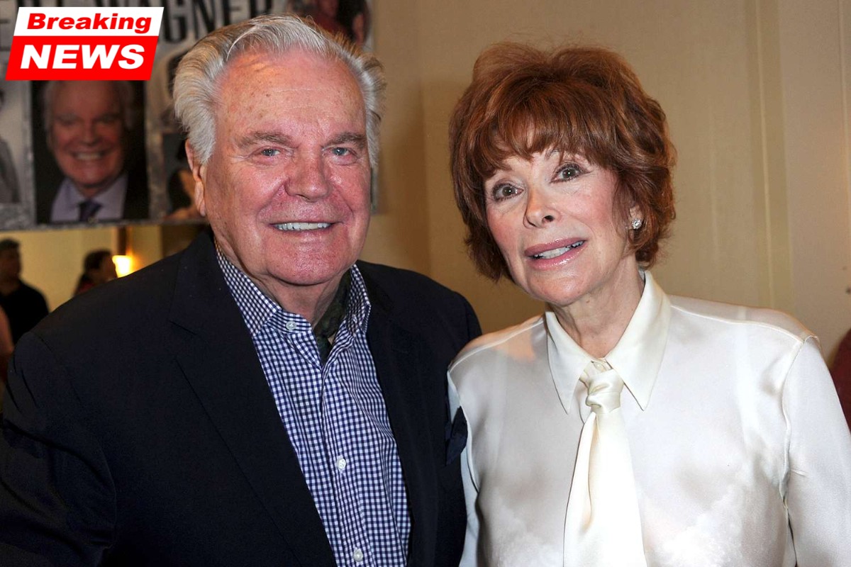 Robert Wagner, 96, kisses wife Jill Saint John after 36 years of 'love and happiness' on their anniversary