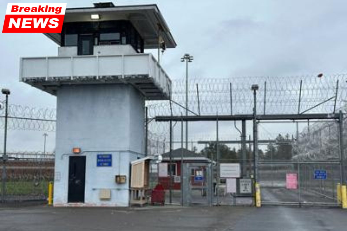 The former prison guard pleads guilty to manslaughter in the fatal beating of a New York inmate