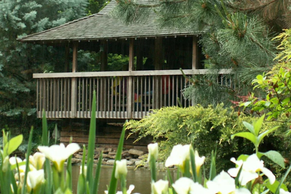 There are thousands of lovely plants in this hidden garden in Oklahoma